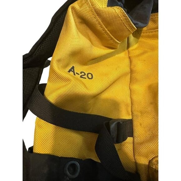 Abercrombie Fannypack Hiking Waist Backpack Bag Yellow - Picture 2 of 5